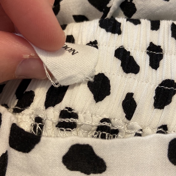 Goodnight Macaroon Shorts with Crochet Detailing Size Large - Picture 8 of 8